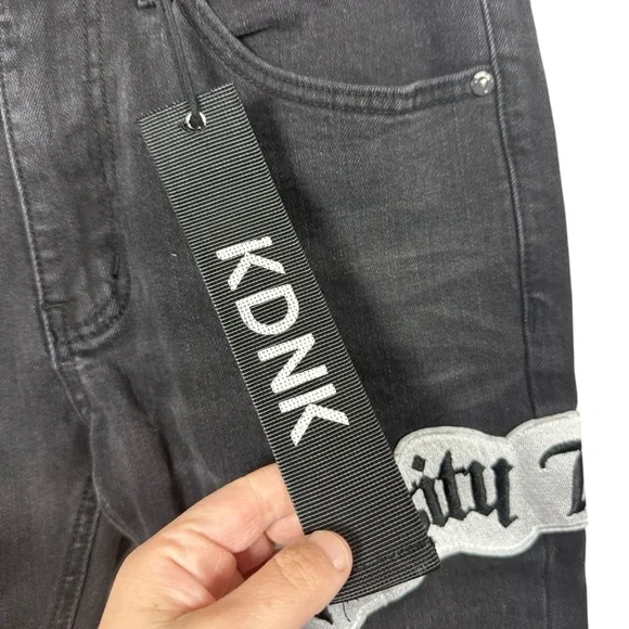 NWT KDNK Men’s Varsity Patched Grunge Jeans in Black/White Size 30
